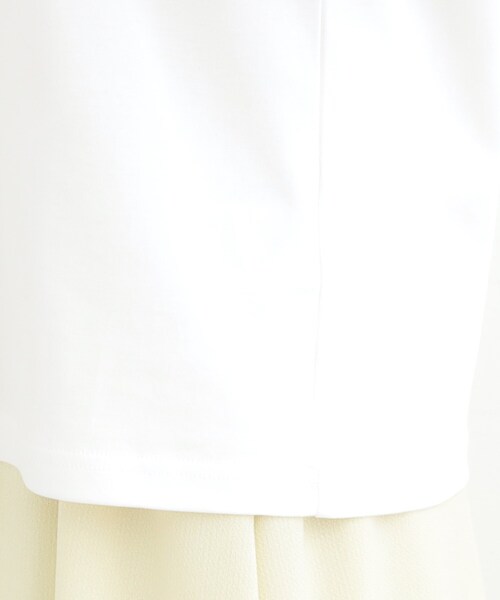 SHOO・LA・RUE（シューラルー）の「【接触冷感/UVカット/抗菌防臭】スムース ロゴロンT（Tシャツ/カットソー・レディース・ホワイト系1/ホワイト/ブラック・04/03/02/01）」の13枚目の写真