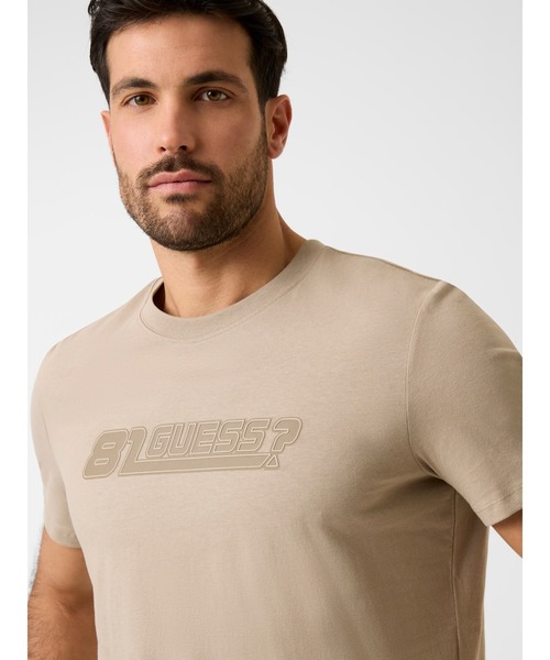 Guess(ゲス)の「COSIMO Tee Tシャツ ロゴTシャツ(Tシャツ/カットソー・メンズ・ブラック/ベージュ・SMALL/MEDIUM/LARGE/X-LARGE)」の4枚目の写真