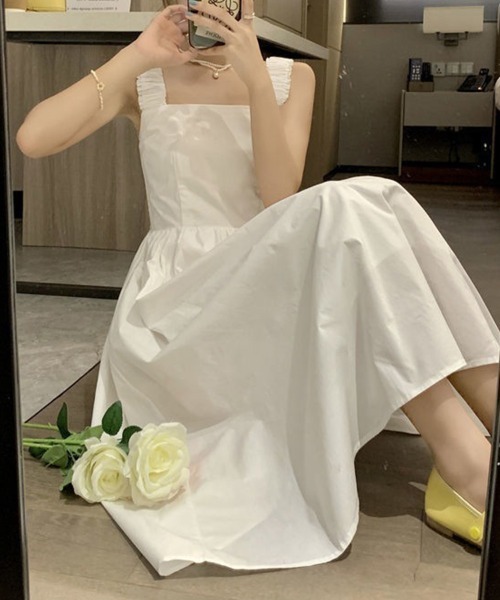 SallyLunn(サリーラン)の「ノースリーブギャザーフレアワンピース(ワンピース・レディース・ホワイト/グリーン/ブラック・MEDIUM/LARGE)」の7枚目の写真