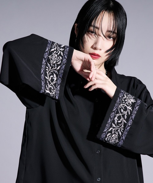 Ellno Loset（エルノロゼット）の「2wayアームスリットパターン刺繍シャツ（シャツ/ブラウス・メンズ・ブラック/ブルーグレー/オフホワイト・LARGE/MEDIUM/SMALL）」の12枚目の写真