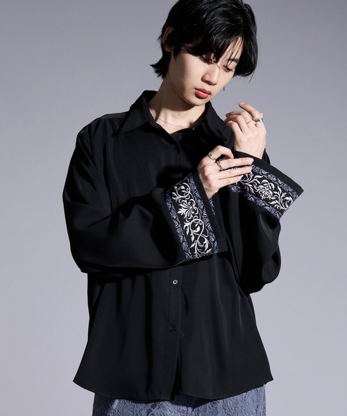 Ellno Loset（エルノロゼット）の「2wayアームスリットパターン刺繍シャツ（シャツ/ブラウス・メンズ・ブラック/ブルーグレー/オフホワイト・LARGE/MEDIUM/SMALL）」の8枚目の写真