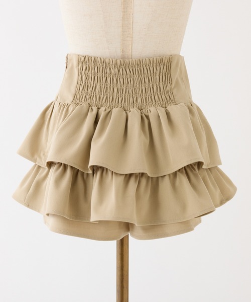 one after another NICE CLAUP（ワンアフターアナザーナイスクラップ）の「チャームベルト付きティアードミニスカパン（スカート・レディース・チェック/ベージュ/アイボリー/ブラック・SMALL/MEDIUM）」の5枚目の写真