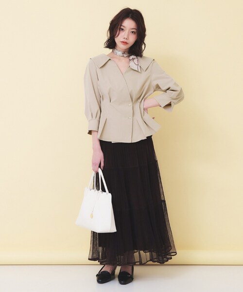 index（インデックス）の「カシュクールタックシャツ【洗濯機OK/ストレッチ】（シャツ/ブラウス・レディース・オフホワイト/ベージュ/ダークグレー・00）」の6枚目の写真