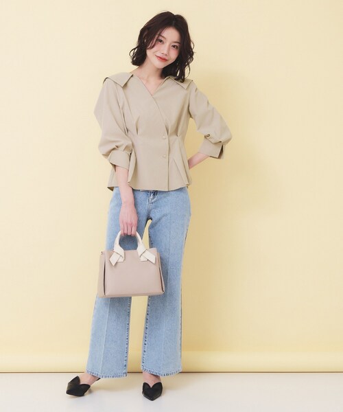 index（インデックス）の「カシュクールタックシャツ【洗濯機OK/ストレッチ】（シャツ/ブラウス・レディース・オフホワイト/ベージュ/ダークグレー・00）」の8枚目の写真