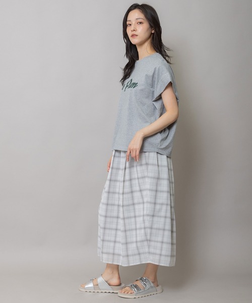 Munich(ミューニック)の「"The Plum"ロゴプリントタックスリーブTシャツ(Tシャツ/カットソー・レディース・グレー/アイボリー/ダークベージュ・FREE)」の18枚目の写真