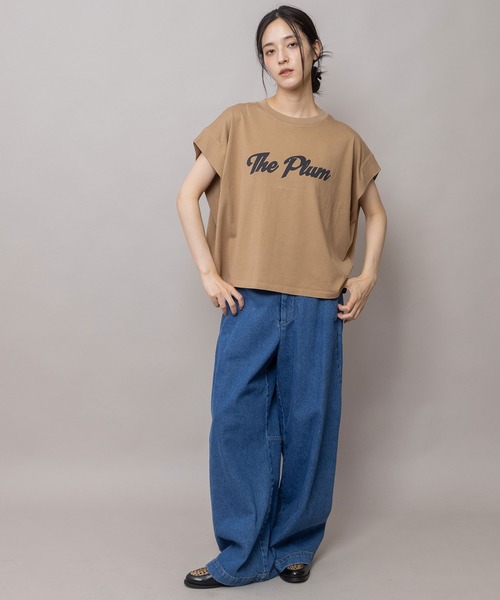 Munich(ミューニック)の「"The Plum"ロゴプリントタックスリーブTシャツ(Tシャツ/カットソー・レディース・グレー/アイボリー/ダークベージュ・FREE)」の8枚目の写真