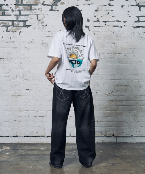 PEID(ペイド)の「PD HALF DAISY 半袖Tシャツ ホワイト(Tシャツ/カットソー・レディース・ホワイト・4/5/6/1/2/3)」の4枚目の写真