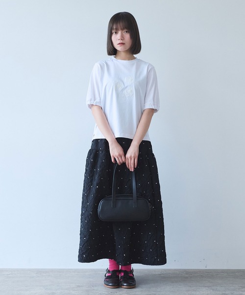 bulle de savon(ビュルデサボン)の「△らくがきはな 刺繍Tシャツ(Tシャツ/カットソー・レディース・ホワイト/ネイビー・FREE)」の10枚目の写真