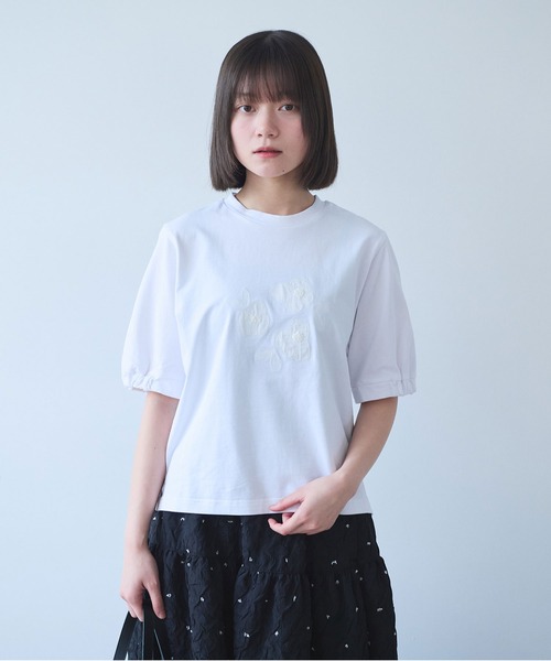 bulle de savon(ビュルデサボン)の「△らくがきはな 刺繍Tシャツ(Tシャツ/カットソー・レディース・ホワイト/ネイビー・FREE)」の5枚目の写真