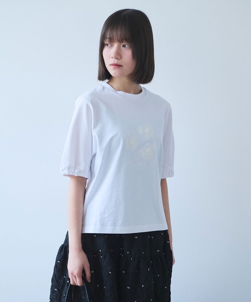 bulle de savon(ビュルデサボン)の「△らくがきはな 刺繍Tシャツ(Tシャツ/カットソー・レディース・ホワイト/ネイビー・FREE)」の6枚目の写真