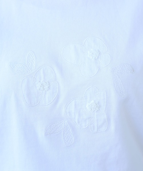 bulle de savon(ビュルデサボン)の「△らくがきはな 刺繍Tシャツ(Tシャツ/カットソー・レディース・ホワイト/ネイビー・FREE)」の19枚目の写真