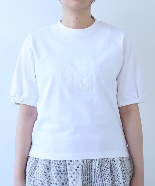 bulle de savon(ビュルデサボン)の「△らくがきはな 刺繍Tシャツ(Tシャツ/カットソー・レディース・ホワイト/ネイビー・FREE)」の14枚目の写真