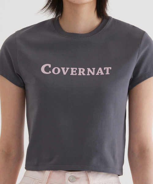 COVERNAT(カバーナット)の「(W) アセンティックロゴベイビーフィットTシャツ チャコール(Tシャツ/カットソー・レディース・その他・WS/WM)」の7枚目の写真