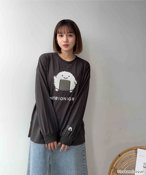 AS KNOW AS plus（アズノゥアズプラス）の「◯アクリルキーホルダー付き なんでもいきものロンT 【なんでもいきもの】（Tシャツ/カットソー・レディース・ホワイト/オートミール/スミクロ/ブルー・FREE）」の9枚目の写真