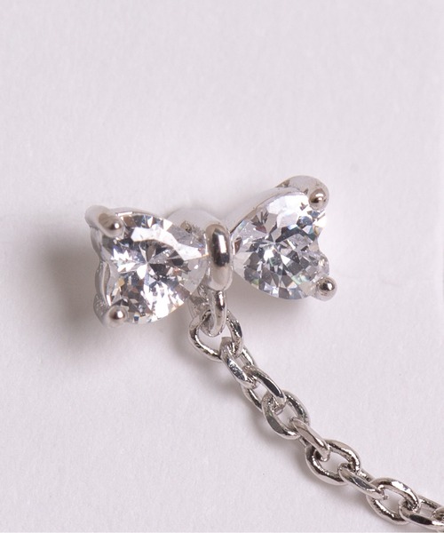 Peony(ピオニー)の「【Peony/ピオニー】ダブルリボン 片耳用 チェーンピアス【アレルギー対応】(ピアス(片耳用)・レディース・シルバー/ゴールド・FREE)」の7枚目の写真