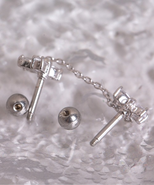 Peony(ピオニー)の「【Peony/ピオニー】ダブルリボン 片耳用 チェーンピアス【アレルギー対応】(ピアス(片耳用)・レディース・シルバー/ゴールド・FREE)」の9枚目の写真
