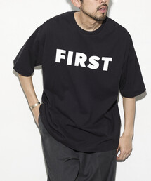 Firsthand（ファーストハンド）の「Firsthand/ファーストハンド 6オンス フロントロゴプリント クルーネックTシャツ / プリントTシャツ PR FIRST（Tシャツ/カットソー）」
