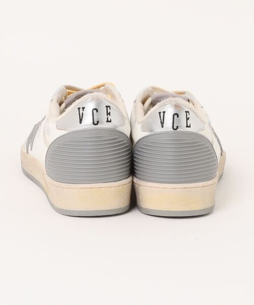GOLDEN GOOSE(ゴールデングース)の「Ball Star ナッパレザー ラバースター&レザーヒールタブ(シルバー)(スニーカー・メンズ・ホワイト×ライトグレー・39/40/44/42/41)」の5枚目の写真