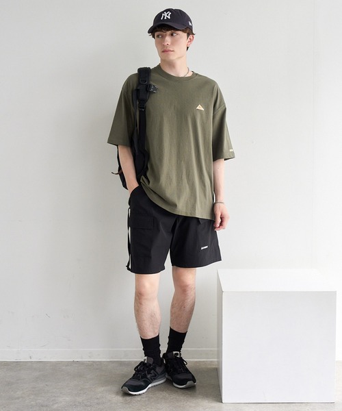 KELTY（ケルティ）の「【KELTY/ケルティ】別注 ワンポイント ミニロゴTシャツ（Tシャツ/カットソー・メンズ・ホワイト/カーキ/ブラック/ベージュ/スミクロ/ネイビー・S/XL/L/M）」の12枚目の写真