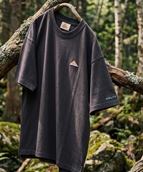 KELTY（ケルティ）の「【KELTY/ケルティ】別注 ワンポイント ミニロゴTシャツ（Tシャツ/カットソー・メンズ・ホワイト/カーキ/ブラック/ベージュ/スミクロ/ネイビー・S/XL/L/M）」の7枚目の写真