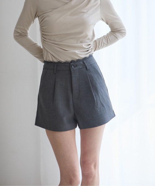 krahe(クレーエ)の「レース切り替えハイウエストショートパンツ(その他パンツ・レディース・ブラック/グレー・FREE)」の5枚目の写真