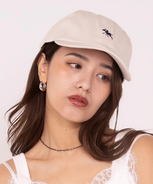 POLOCHAMPS(ポロチャンプス)の「【POLOCHAMPS/ポロチャンプス】ワンポイント刺繍 ローキャップ ユニセックス(キャップ・レディース・グレイッシュベージュ/ブラック/ダークグリーン/ネイビー/ベージュ・FREE)」の3枚目の写真
