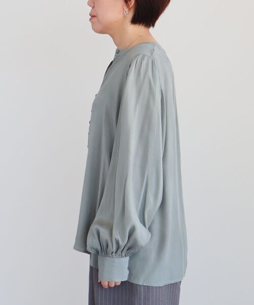 CRAFT STANDARD BOUTIQUE(クラフトスタンダードブティック)の「インド製 ボリュームスリーブブラウス(シャツ/ブラウス・レディース・ホワイト/グレー・FREE)」の9枚目の写真