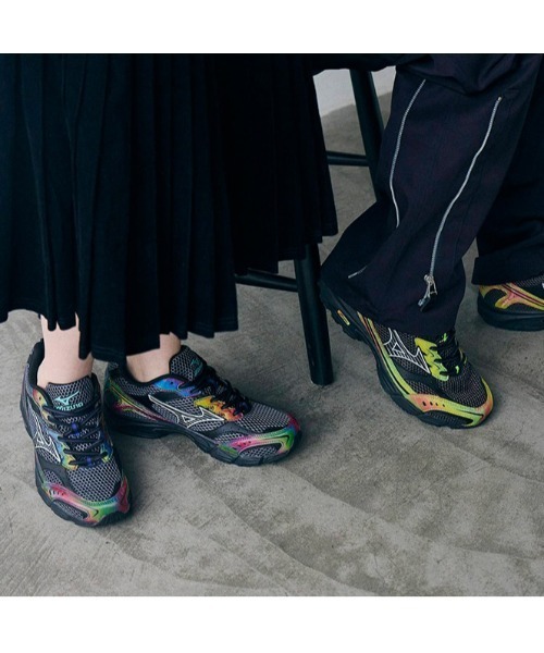 MIZUNO(ミズノ )の「MIZUNO MXR(ミズノ エムエックスアール)(スニーカー・メンズ・マルチ/グリーン系・25.5cm/26cm/26.5cm/27cm/27.5cm/28cm/28.5cm/29cm/29.5cm/30cm)」の9枚目の写真