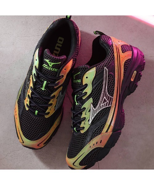 MIZUNO(ミズノ )の「MIZUNO MXR(ミズノ エムエックスアール)(スニーカー・メンズ・マルチ/グリーン系・25.5cm/26cm/26.5cm/27cm/27.5cm/28cm/28.5cm/29cm/29.5cm/30cm)」の16枚目の写真