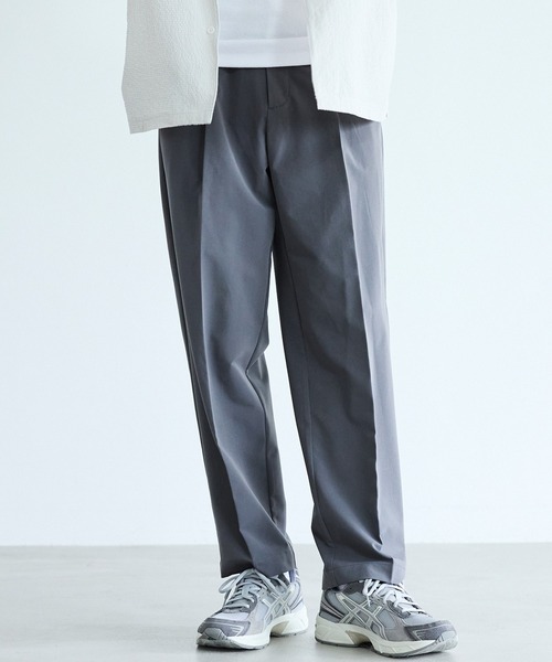 coca(coca)(コカ)の「SOLOTEX(R)使用1タックテーパードパンツ(その他パンツ・メンズ・チャコール/ブラック・L/M/XL)」の1枚目の写真