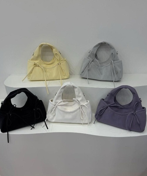 FINEnough(ファインナフ)の「2WAYリボンワンハンドルバッグ(ショルダーバッグ・レディース・ブラック/イエロー/ラベンダー/ホワイト/グレー・FREE)」の17枚目の写真
