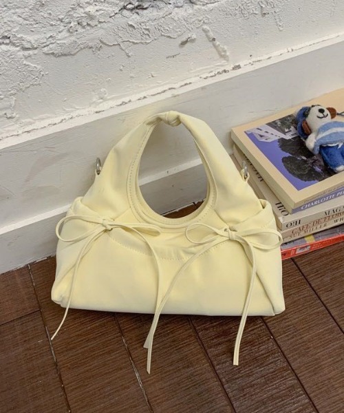 FINEnough(ファインナフ)の「2WAYリボンワンハンドルバッグ(ショルダーバッグ・レディース・ブラック/イエロー/ラベンダー/ホワイト/グレー・FREE)」の20枚目の写真