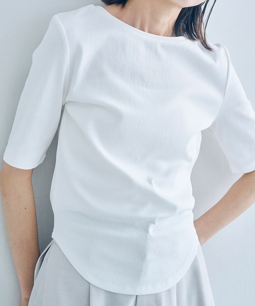 Obis&(オビスアンド)の「5分袖カーブヘムTシャツ【二の腕&おなかをカバー】(Tシャツ/カットソー・レディース・ブラック/ブラウン/ホワイト・FREE)」の16枚目の写真