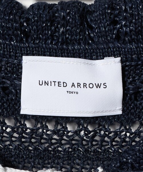 UNITED ARROWS(ユナイテッドアローズ)の「アイレット バイカラー ニット(ニット/セーター・レディース・ネイビー/オフホワイト・FREE)」の19枚目の写真