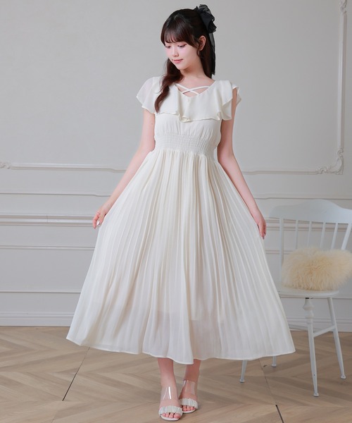 Anely(アネリー)の「Anely ラッフル フリル プリーツ ロング ワンピース(ワンピース・レディース・アイボリー/ブラック・FREE)」の1枚目の写真