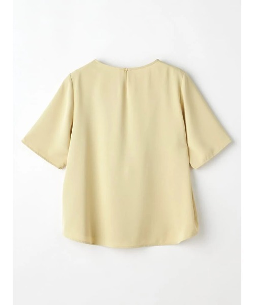 Perfect Suit FActory(パーフェクトスーツファクトリー)の「【接触冷感/ウォッシャブル】アシメデザイン デシンブラウス(Tシャツ/カットソー・レディース・オフホワイト/イエロー/サックスブルー・M/L/S)」の9枚目の写真
