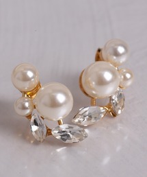 パールリーフモチーフピアス