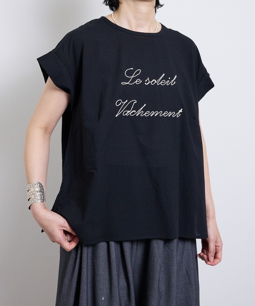 vent blanc(ヴァンブラン)の「vent blanc ヴァンブラン コットンボイル エンブロイダリー ブラウス(Tシャツ/カットソー・レディース・ブラック/アイボリー/カーキ・FREE)」の11枚目の写真