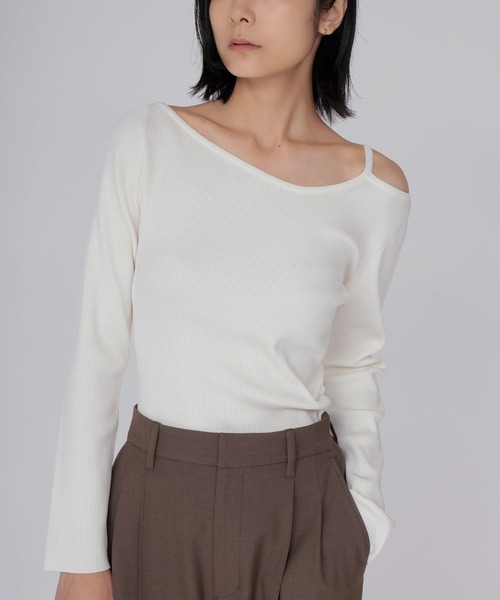 DRESSLAVE(ドレスレイブ)の「asymmetry rib pullover(アシンメトリーリブプルオーバー)(ニット/セーター・レディース・ホワイト/グリーン/ブラック・38)」の1枚目の写真