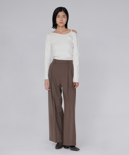 DRESSLAVE(ドレスレイブ)の「asymmetry rib pullover(アシンメトリーリブプルオーバー)(ニット/セーター・レディース・ホワイト/グリーン/ブラック・38)」の4枚目の写真
