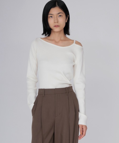 DRESSLAVE(ドレスレイブ)の「asymmetry rib pullover(アシンメトリーリブプルオーバー)(ニット/セーター・レディース・ホワイト/グリーン/ブラック・38)」の7枚目の写真