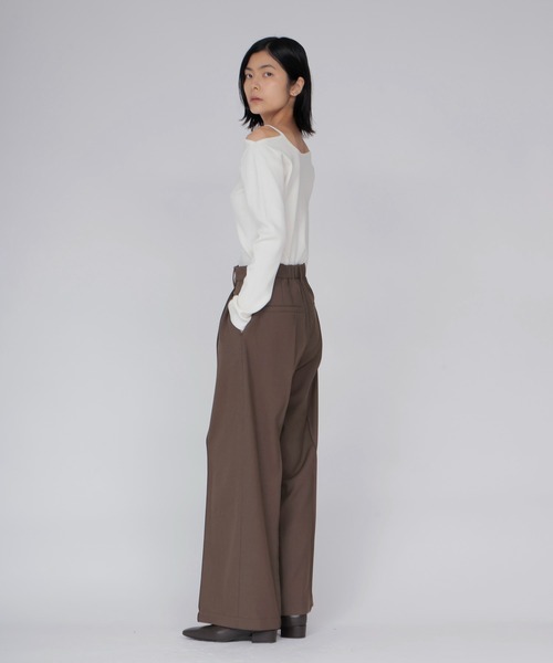 DRESSLAVE(ドレスレイブ)の「asymmetry rib pullover(アシンメトリーリブプルオーバー)(ニット/セーター・レディース・ホワイト/グリーン/ブラック・38)」の5枚目の写真