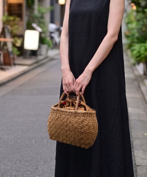 sankyo shokai(サンキョウショウカイ)の「山葡萄 網代編み かごバッグ(かごバッグ・レディース・ブラウン・FREE)」の2枚目の写真