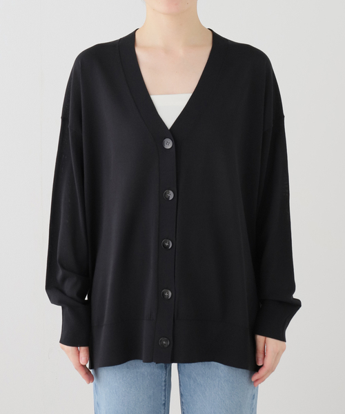 JOURNAL STANDARD（ジャーナルスタンダード）の「【UVカット/洗える/接触冷感】WASHABLE COOL UV Vカーディガン（ニット/セーター・レディース・ブラック/アイボリー/サックスブルー・FREE）」の11枚目の写真