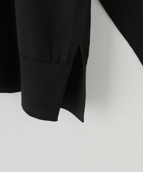 JOURNAL STANDARD(ジャーナルスタンダード)の「【UVカット/洗える/接触冷感】WASHABLE COOL UV Vカーディガン(ニット/セーター・レディース・ブラック/アイボリー/サックスブルー・FREE)」の6枚目の写真