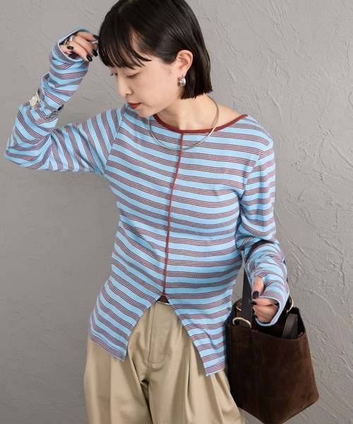 Robert P.Miller（ロバート ピー ミラー）の「[MILLER/ミラー] 別注 スリット入り ボートネックカットソー（Tシャツ/カットソー・レディース・アイボリー/ブラック/レンガ/ブラウン/ネイビー/サックスブルー・F）」の5枚目の写真