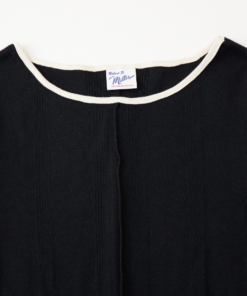 Robert P.Miller（ロバート ピー ミラー）の「[MILLER/ミラー] 別注 スリット入り ボートネックカットソー（Tシャツ/カットソー・レディース・アイボリー/ブラック/レンガ/ブラウン/ネイビー/サックスブルー・F）」の9枚目の写真