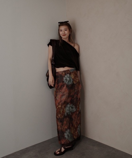 Ameri(アメリ)の「WOVEN PATTERN FLOWER SKIRT(スカート・レディース・ネイビー/ブラウン・MEDIUM/SMALL)」の20枚目の写真