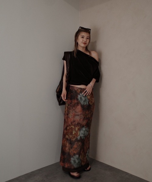 Ameri(アメリ)の「WOVEN PATTERN FLOWER SKIRT(スカート・レディース・ネイビー/ブラウン・MEDIUM/SMALL)」の21枚目の写真