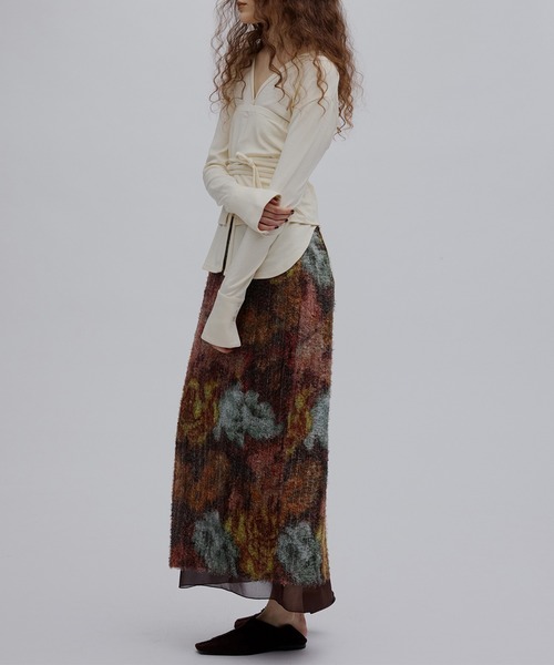 Ameri(アメリ)の「WOVEN PATTERN FLOWER SKIRT(スカート・レディース・ネイビー/ブラウン・MEDIUM/SMALL)」の14枚目の写真